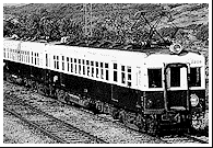 モ2236を先頭に2250系を連結した大阪線特急列車。長谷寺～榛原間　1953（昭和28）年10月11日