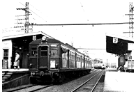 道明寺駅に停車中のク6681 1955(昭和30)年11月